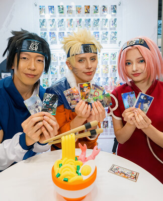 Fans at New York Comic Con celebrate Naruto's birthday during New York Comic Con alongside Naruto, Sasuke and Sakura cosplayers. Fans also got an exclusive first look at Kayou products coming to the U.S., including the NARUTO Smriti Collectible Cards — Heaven Scroll Edition.