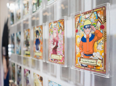 New York Comic Con attendees got an exclusive first look at Kayou products coming to the U.S., including the NARUTO Smriti Collectible Cards — Heaven Scroll Edition. These officially licensed cards retell the classic origin story with luxurious ukiyo-e style Scenario-E (SE) cards and large-scale stained-glass style Special (SP) cards enhanced with holographic foil background and gold silk-screen printing.