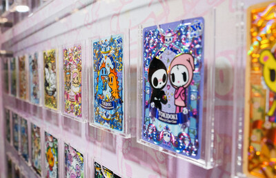 New York Comic Con attendees got an exclusive first look at Kayou products coming to the U.S., including the tokidoki Wonder Voyage Collectible Cards — Roaming Edition. These cards take collectors on an "Adventure Journey" with Brush Rare (BP) cards that form a four-season panorama and Extreme Rare (XR) cards featuring theatrical duos, all accented with holographic elements and gold stamping.