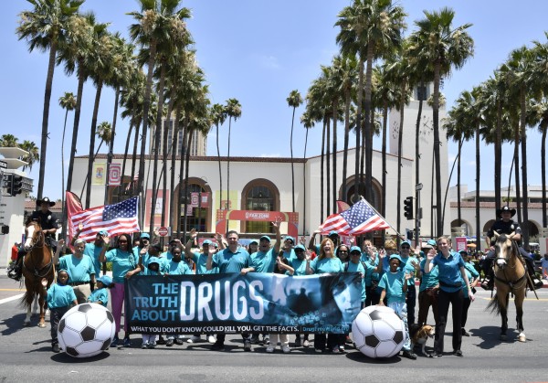 Drug-Free World volunteers prepare to distribute The Truth About Drugs booklets at Los Angeles Union Station.